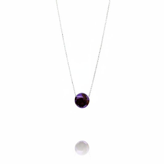 Purple round pendant with seamless reflection