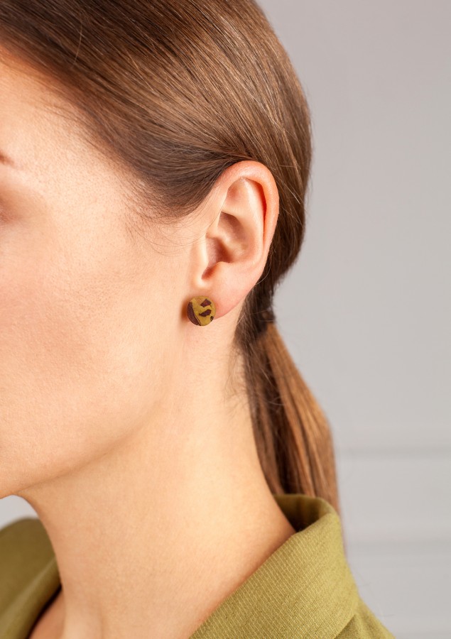 POINT OLIVE GREEN earrings